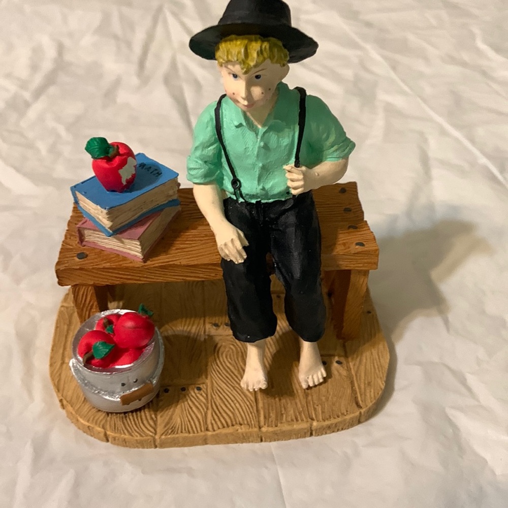 Amish country collection “school boy”